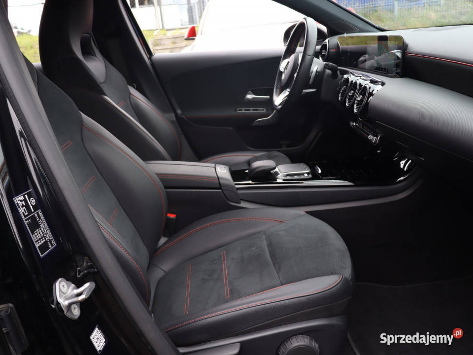 Mercedes A A 180 czarny Bielany Wrocławskie
