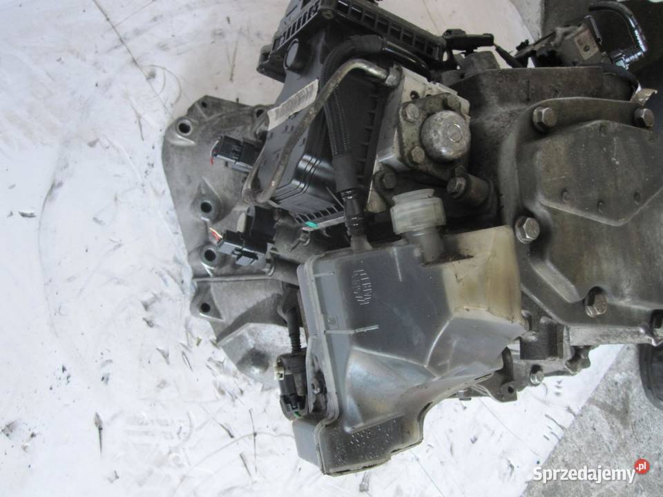 PEUGEOT 3008 20 HDI RHC HYBRID 4 13R 200 osobowe