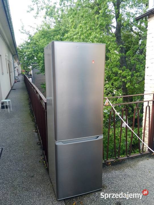 Sprzedaję lodówkę bez możliwości wysyłki Warszawa