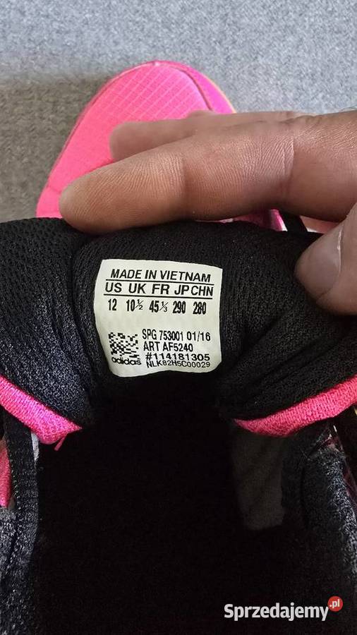 Buty sportowe Adidas Nowe Czarna Woda