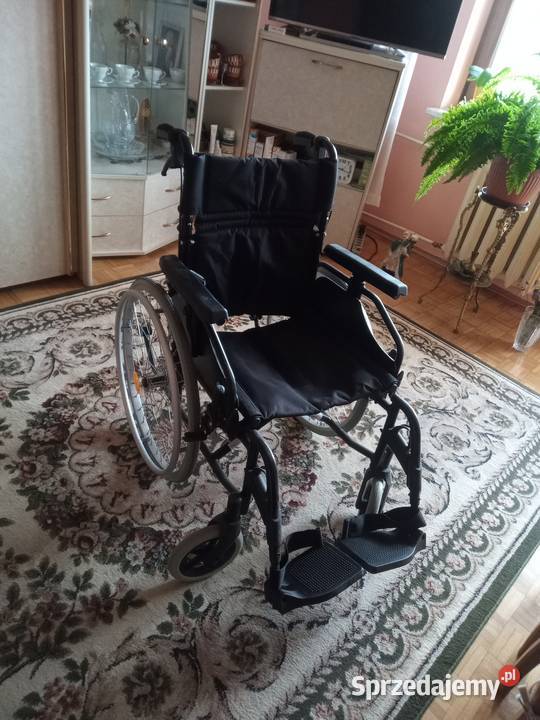 sprzedam wózek inwalidzki i chodzik Kielce