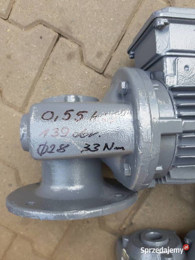 Motoreduktor 055 kW55 obr