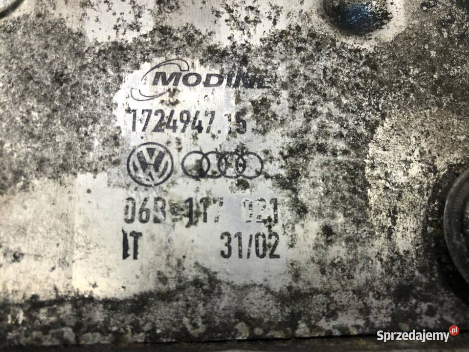 CHŁODNICA OLEJU AUDI A4 B8 06B117021 osobowe