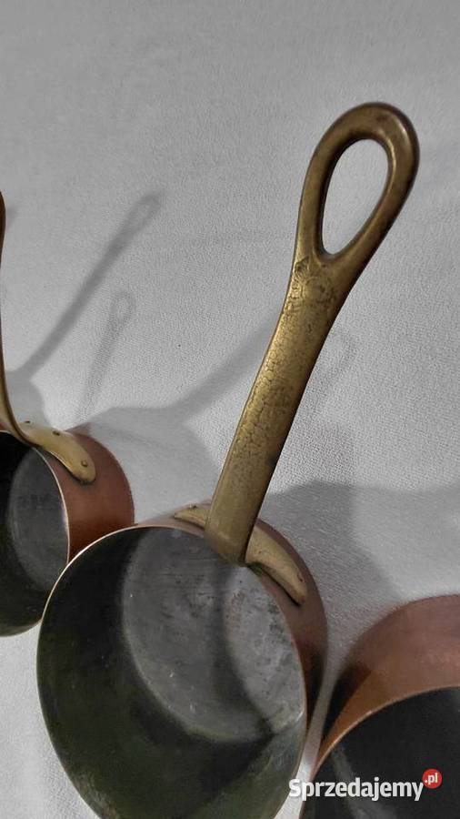 Zestaw siedmiu Francuskich rondli miedzianych Krzykawa