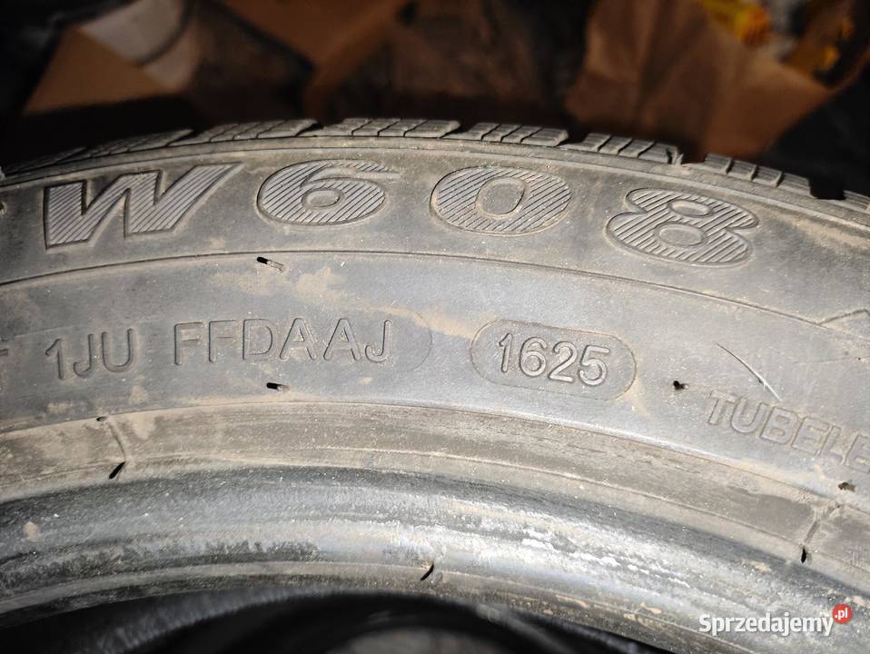 Opony zimowe GOODRIDE 18555r15 86V XL