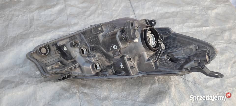 TOYOTA YARIS III LIFT 1417 REFLEKTOR LEWY PRZÓD Ruda Śląska