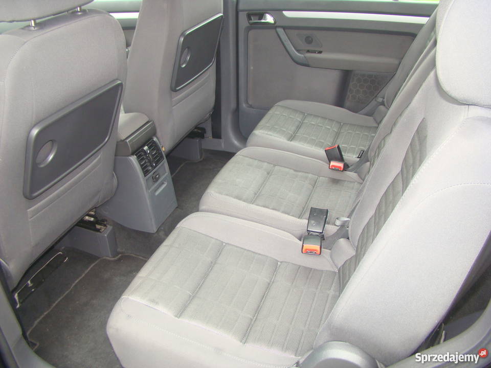VW TOURAN 20TDI 140 7 OSOBOWY 6 BIEGOWY Tomaszów Mazowiecki