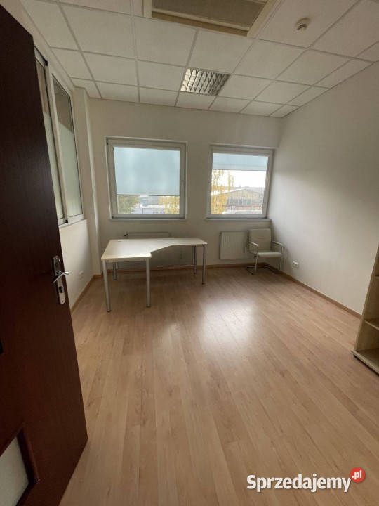 Powierzchnia biurowa z własnym parkingiem na