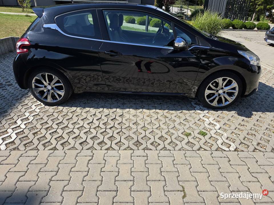 Peugeot 208 16l 2012r Łańcut