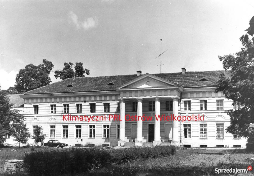 Dęblin pałac Pocztówka znaczek Fiat 126p 1974 Bielsko-Biała