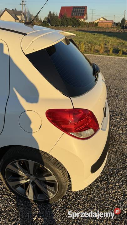 Peugeot 207 16 hdi 90 2010 wersja 99g biały 5