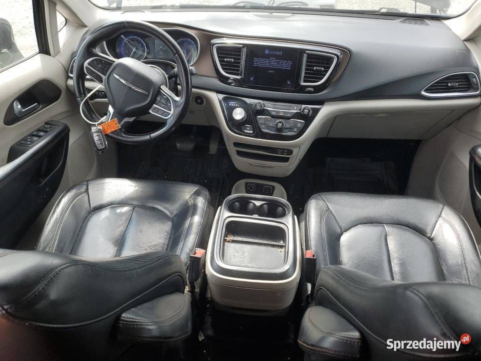 CHRYSLER PACIFICA TOURING L 36 2017 okazja tanio