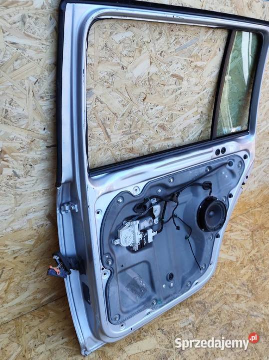 VW TOURAN I 0307r DRZWI LEWY TYŁ TYLNE SZYBA Przemęt
