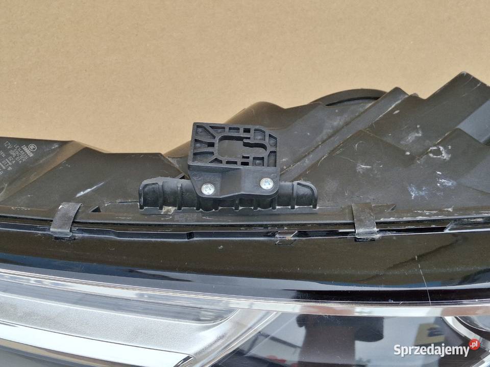 AUDI A4 B9 W8 15 REFLEKTOR LEWY XENON LED LAMPA lubuskie Bieleń