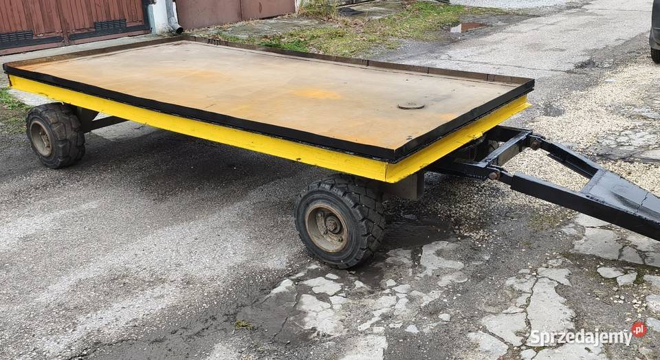 Przyczepa sadownicza transportowa platforma nieuszkodzony Przyczepy rolnicze Kraśnik