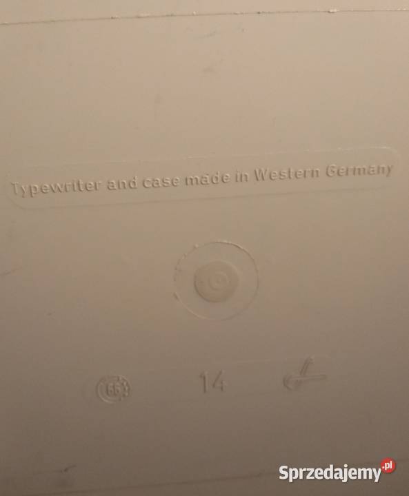 Maszyna do pisania retro prl Olympia Splendid 33