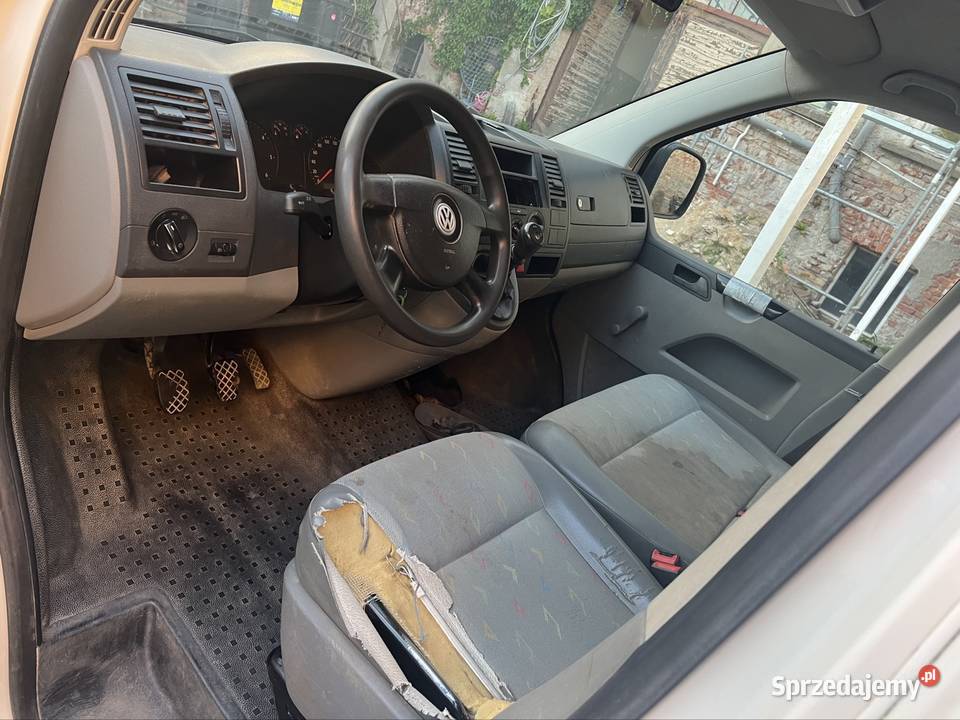Volkswagen T5 Uszkodzony silnik Szczecin sprzedam