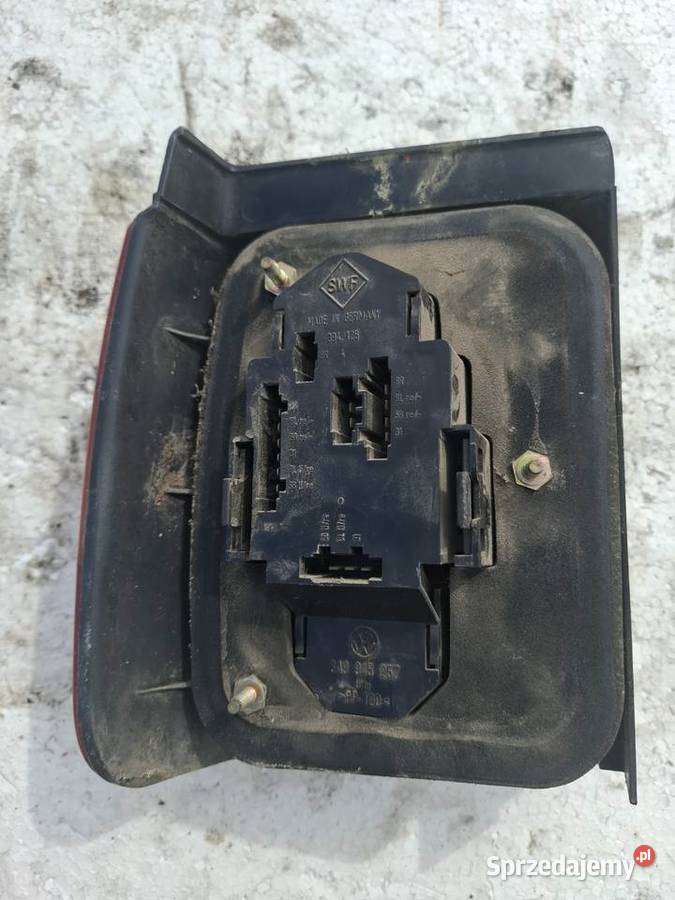 Lampa Prawa Tył Volkswagen Passat B4 Kombi Wisznice