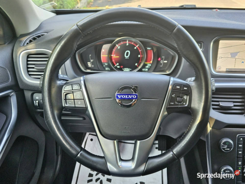 Volvo V40 100 Dealer Serwis Super Stan GWARANCJI światła do jazdy dziennej Opoczno