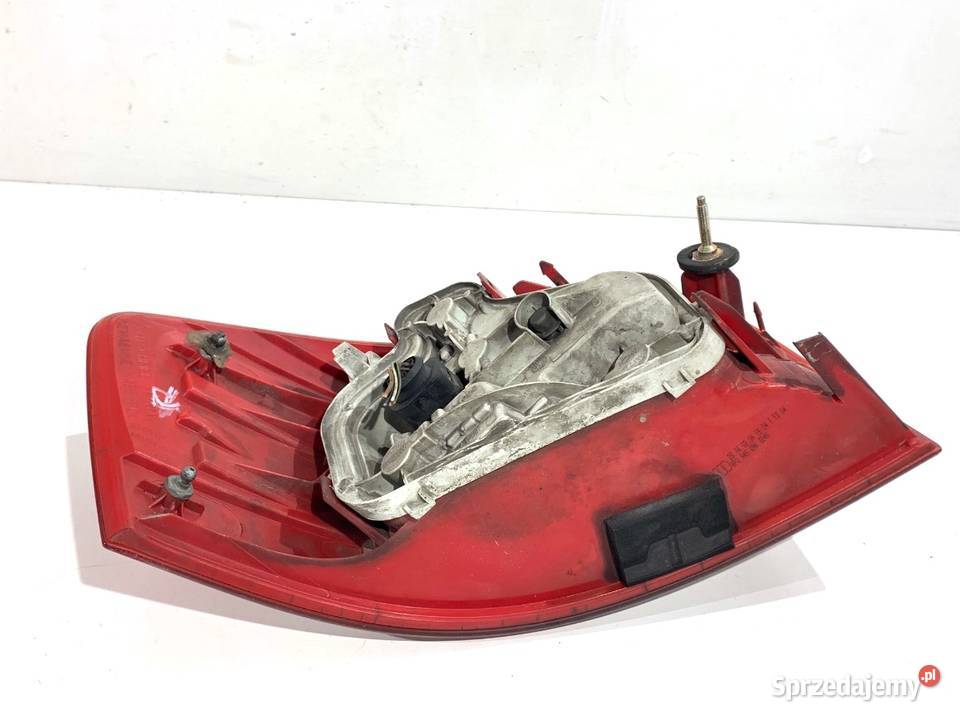 LAMPA PRAWY TYŁ AUDI A3 8P 8P0945096 Hatchback