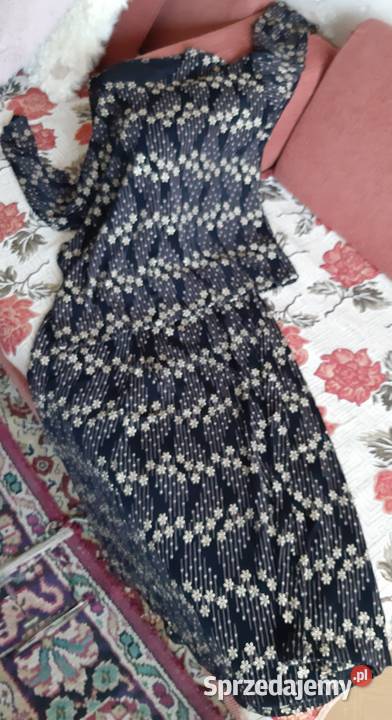 Letnie sukienki w rozmiarze 4042