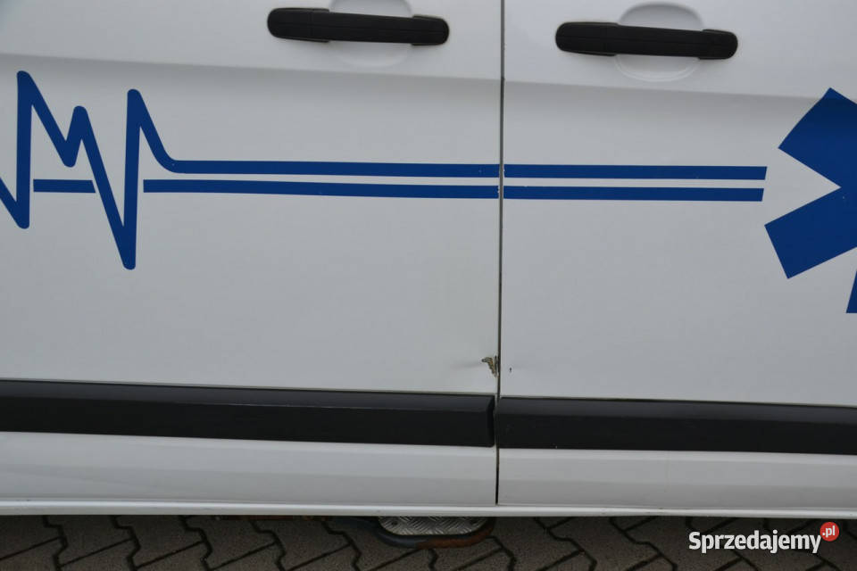 Ford Transit Custom AMBULANS karetka 22 D 125 sprzedam