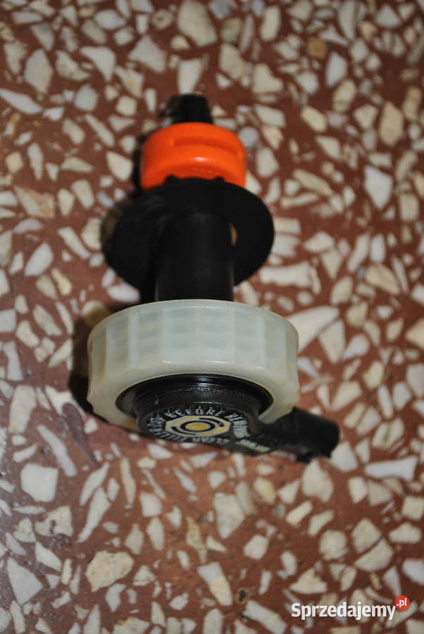 Korek zbiorniczka płynu hamulcowego z czujnikiem Motoryzacja Poręba