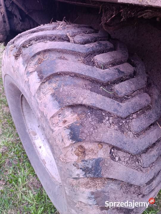 Rozrzutnik obornika francuski 10t Renault podlaskie Łomża