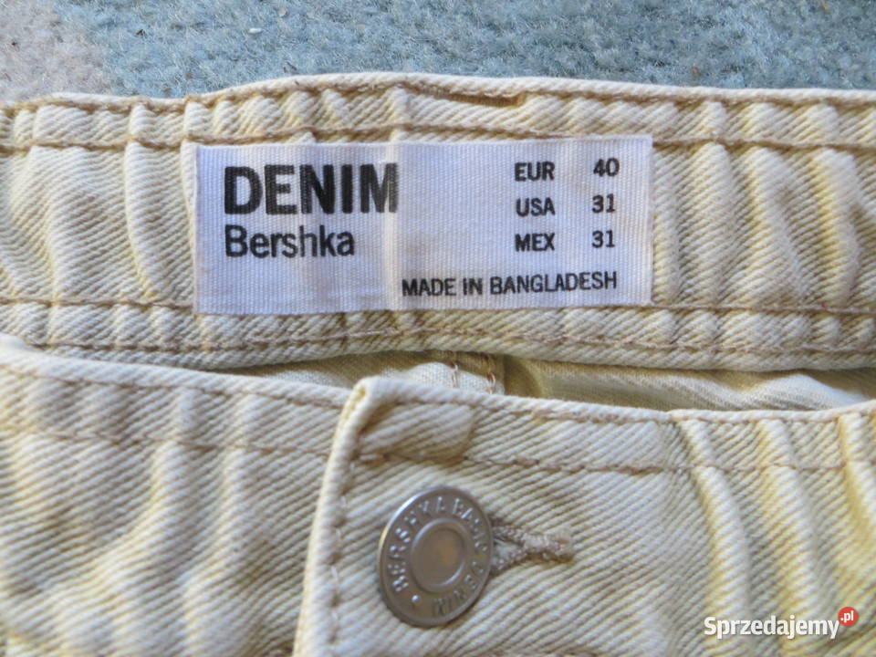 Spodnie młodzieżowe jeans Denim Bershka r EUR 40 Odzież codzienna Poznań sprzedam
