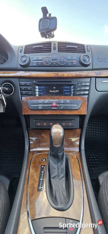 MercedesBenz E220 CDI Doinwestowany Czarny Las