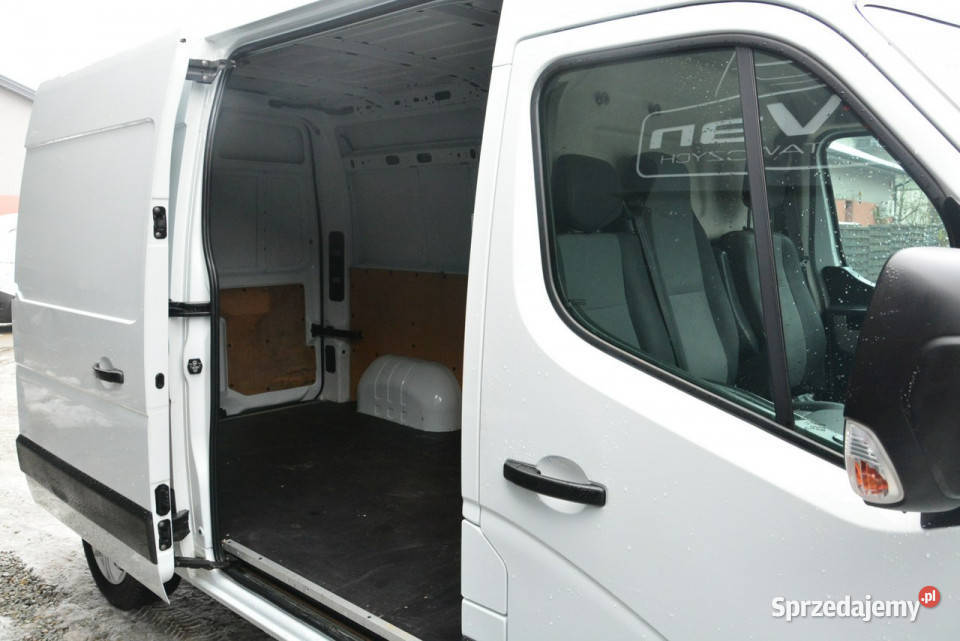 Renault Master sredniak L2H2 3 osobowy blaszak