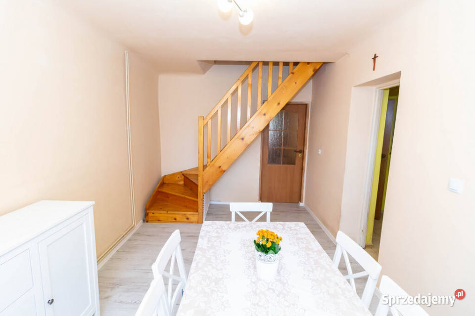 Funkcjonalny dom 91m2 na działce 334m2 Ćmielów sprzedam