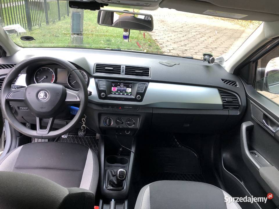 Skoda Fabia 3 III 2016 r Salon Fabia Warszawa