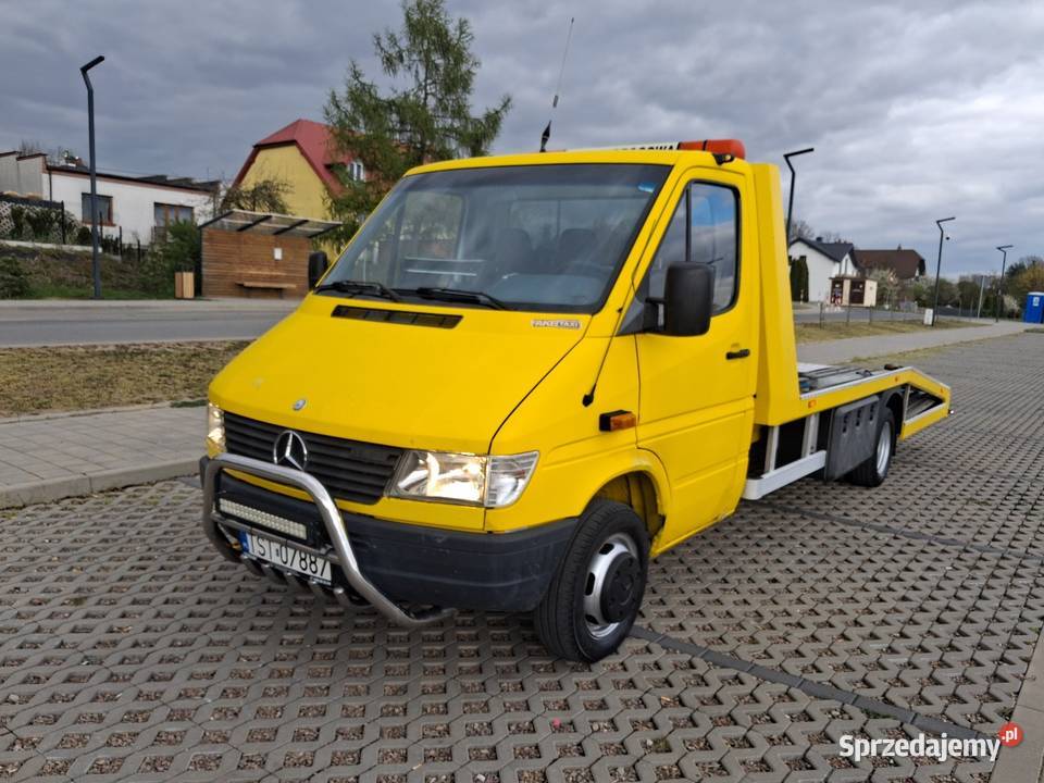MercedesBenz Sprinter 29TD 412 Pomoc Drogowa autolaweta Samochody dostawcze Starachowice