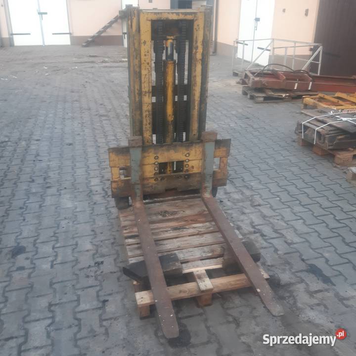 Maszt do ciągnika sztaplarka wózek widłowy Gościeńczyce sprzedam