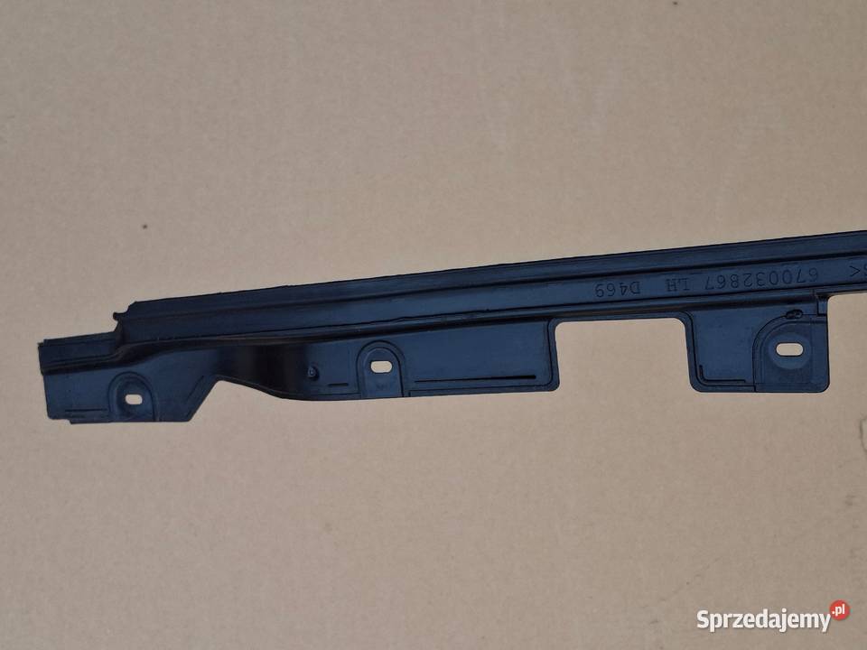 MASERATI LLEVANTE USZCZELKA LISTWA DRZWI LEWY Bieleń sprzedam