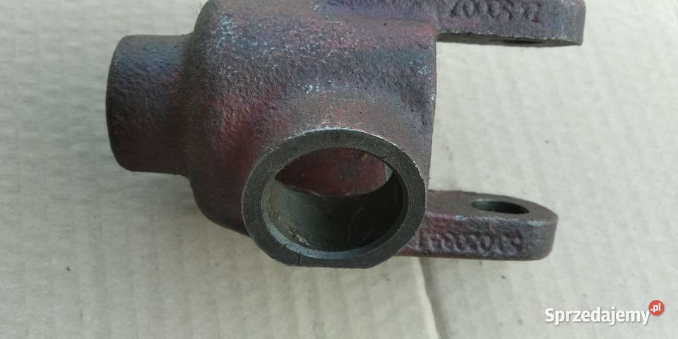 Ursus C330 korpus wieszaka prawego PRL sprzedam