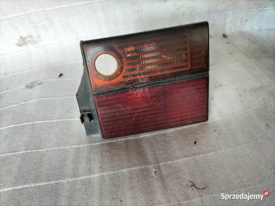 Volkswagen Vento Lampa tył klapy bagażnika