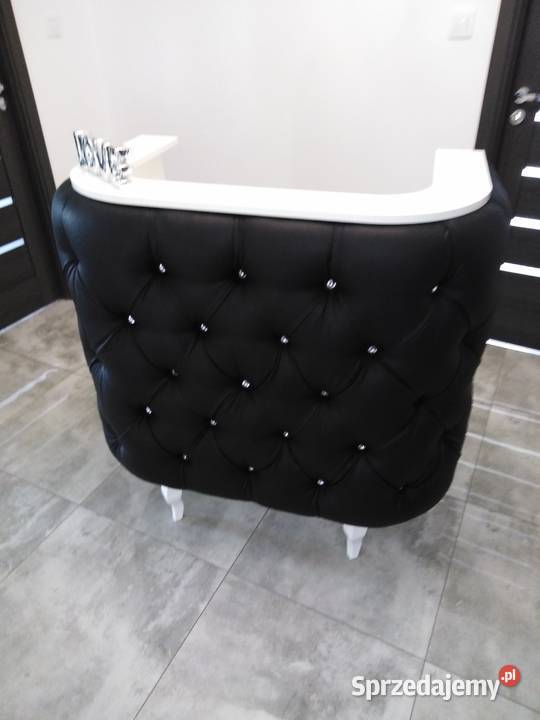 Stolik kosmetyczny manicure biurko Gowidlino sprzedam