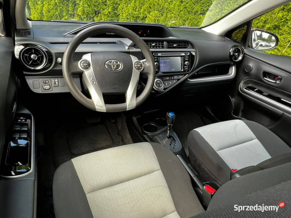 Toyota Prius PRIUS C 15 Hybryda IV 20152023