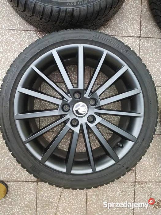 Oryginalne felgi Skoda Turini 18 opony zimowe Bytów