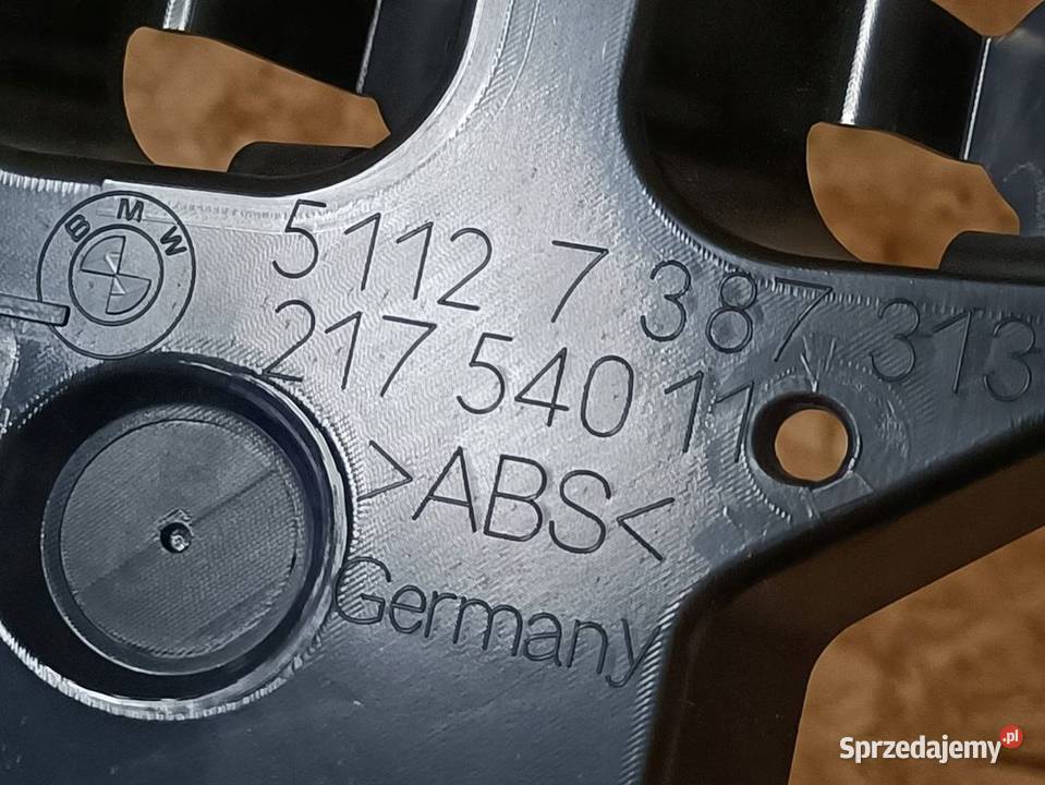 BMW 5 G31 SMP PROWADNICA ŚRODKOWA ZDERZAK TYŁ Pleszew
