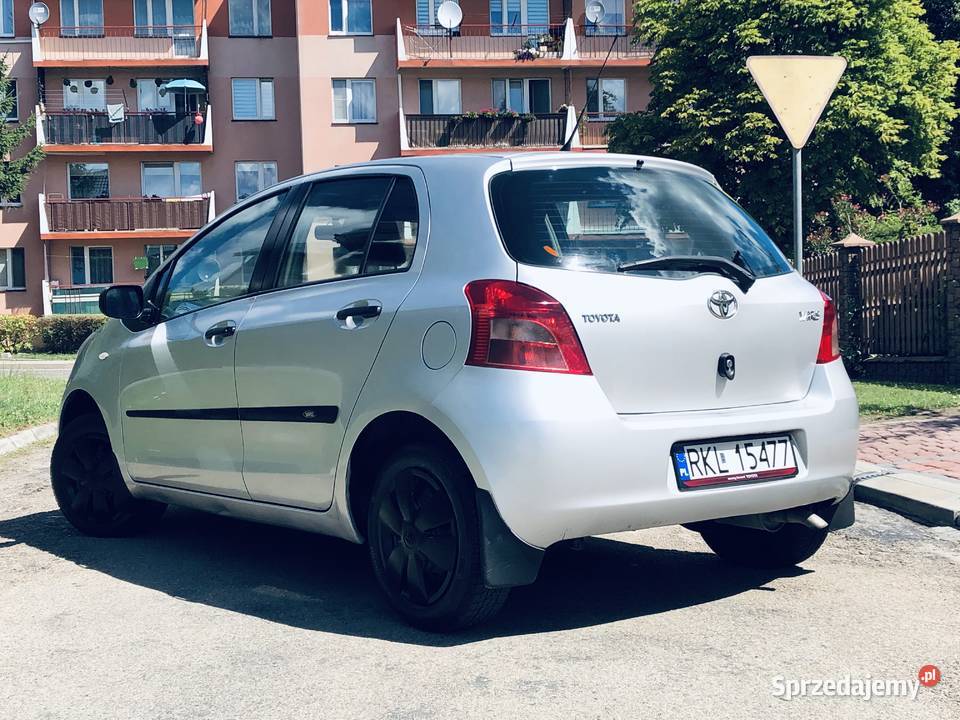 Toyota Yaris II SREBRZYSTY 10 VVTi 69 Krajowy Przeworsk sprzedam