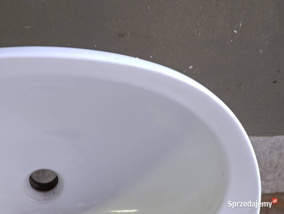 umywalka łazienkowa ścienna