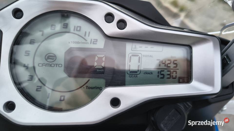 Motocykl turystyczny CFMOTO 650 MT Rok produkcji 2021
