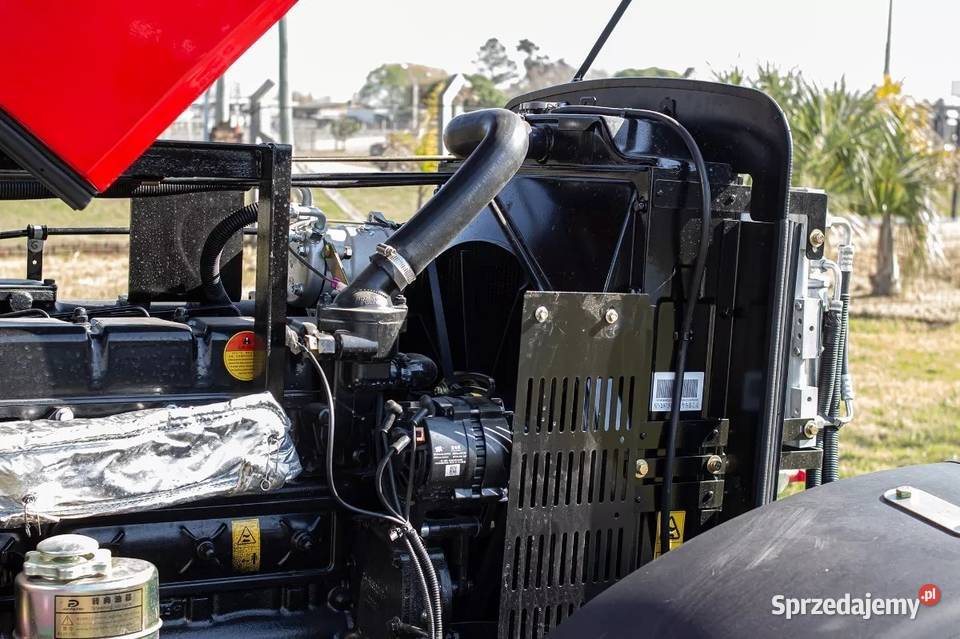 Refundacja 50 NOWY MAXUS 130 Ciągnik 4x4 Traktor