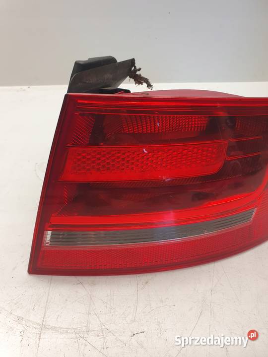 LAMPA PRAWY TYŁ W BŁOTNIK AUDI A4 B8 8K5945096D osobowe Przystajń sprzedam