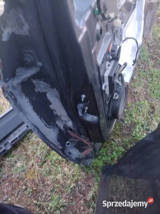 Ford Kuga MK2 Lift pół auta 4x drzwi i maska Rok produkcji 2018 Mogilno sprzedam