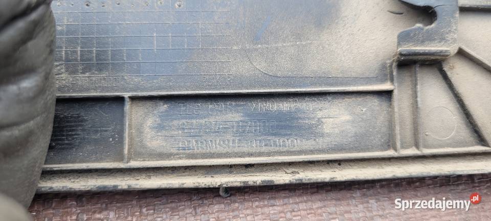 HYUNDAI TUCSON III LISTWA DRZWI TYŁ PRAWY TYLNA osobowe