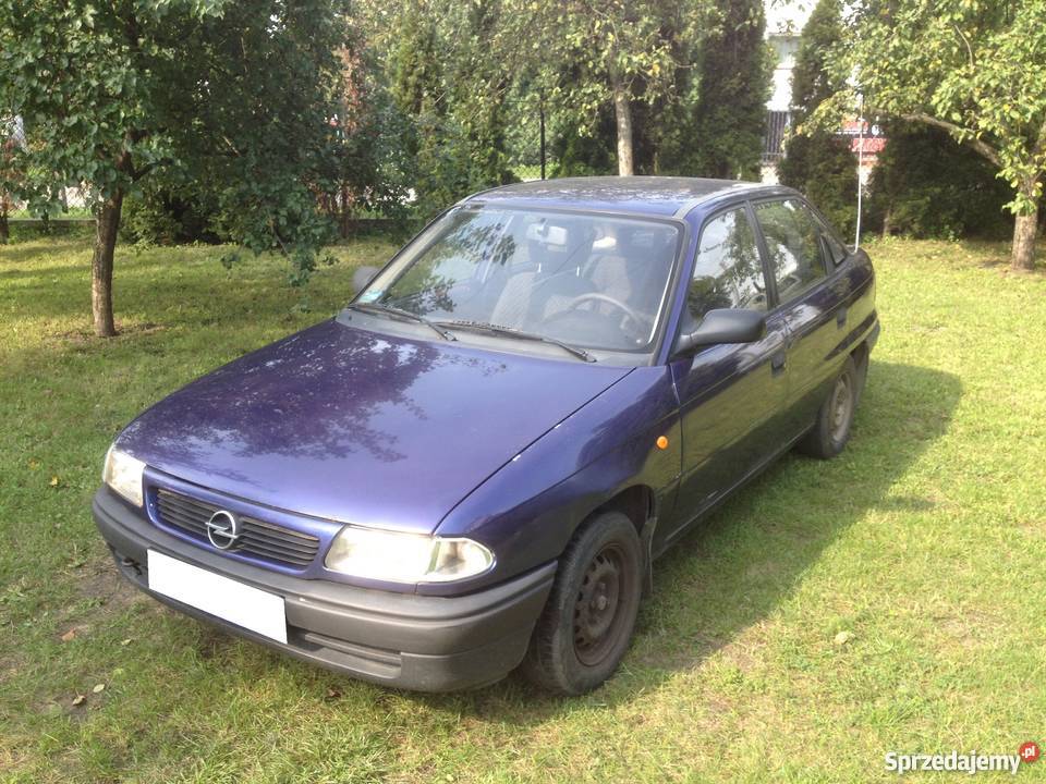 OKAZJA Opel Astra F Sedan 14 8V LPG z 1999rLPG Marki sprzedam